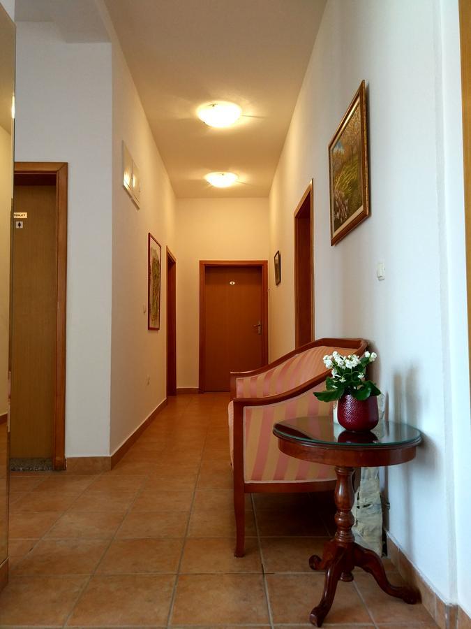 Guest House Regina Mundi Međugorje Extérieur photo